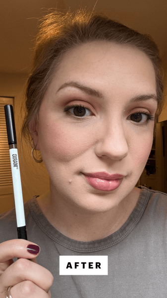 Silva after applying the Makeup by Mario Master Pigment Pro Pencil in The Perfect Brown